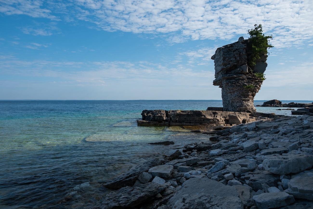 Limestone cliffs along Georgian Bay in Bruce Peninsula National Park