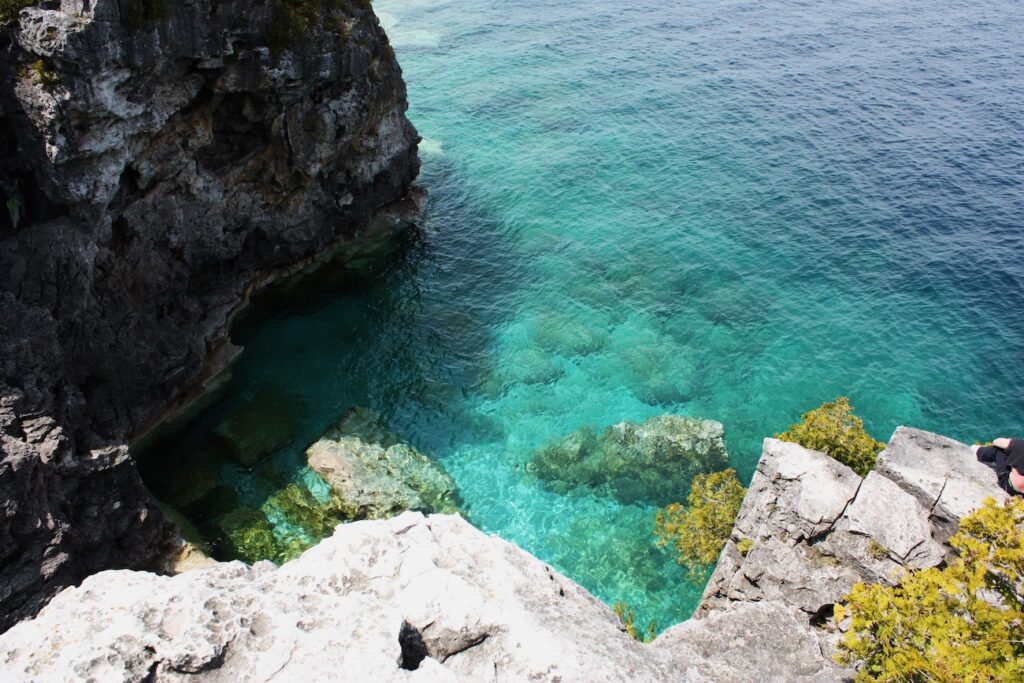Indian Head Cove Bruce Peninsula with turquoise water and limestone shoreline