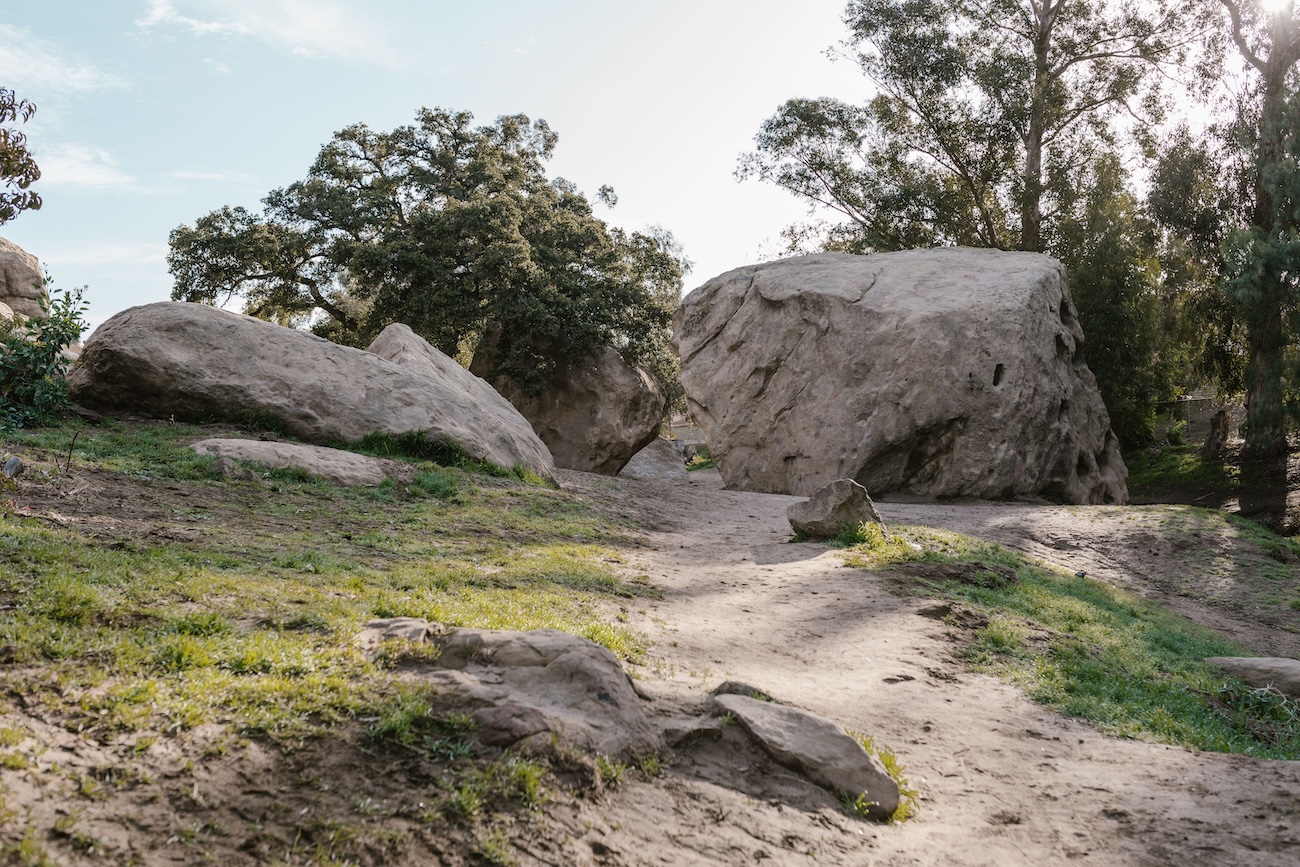 Rocky hiking trail with large glacial boulders at Niagara Glen