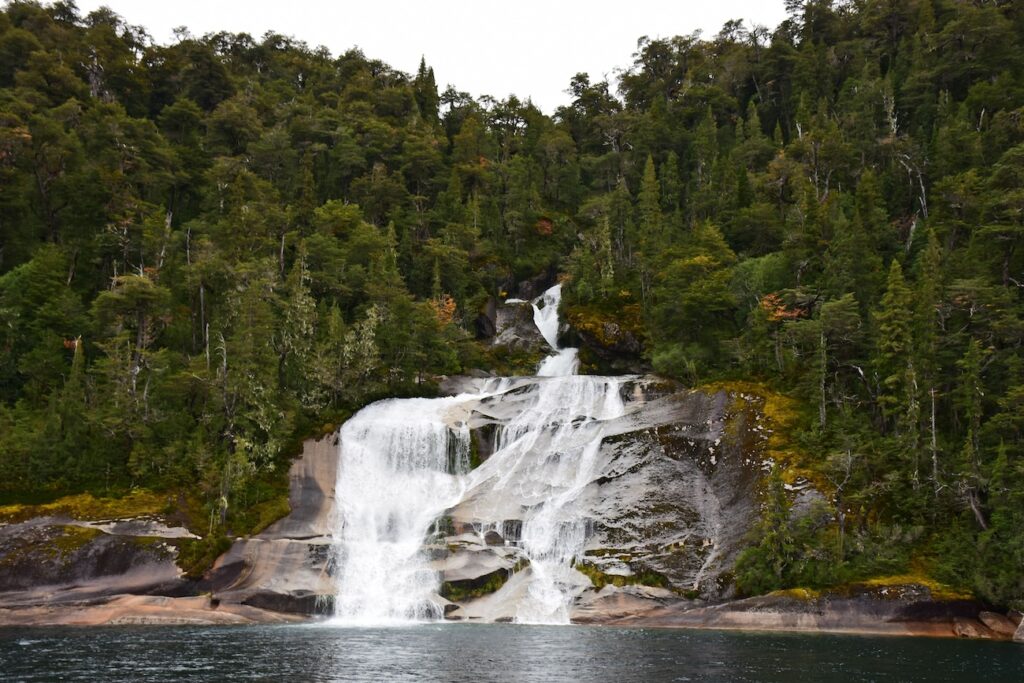 Things to do in Owen Sound Ontario – waterfront and escarpment view